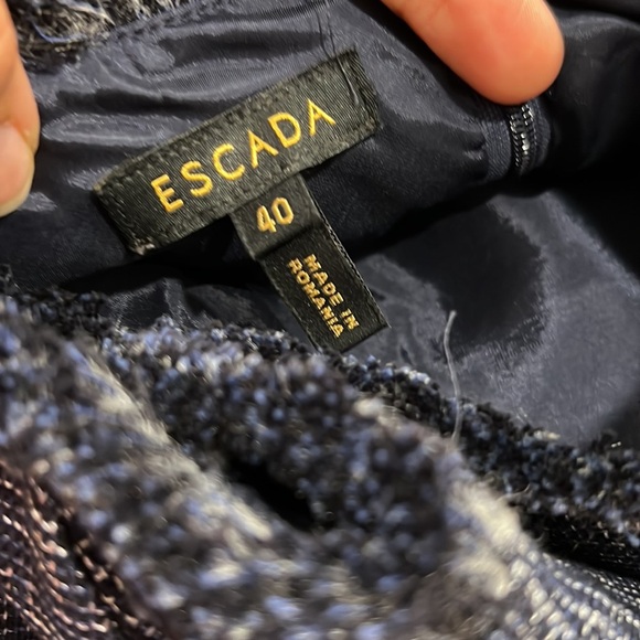 Escada - Navy & White Cotton Tweed Shift Dress w/ Fringe Detail Size 40 - Picture 7 of 11